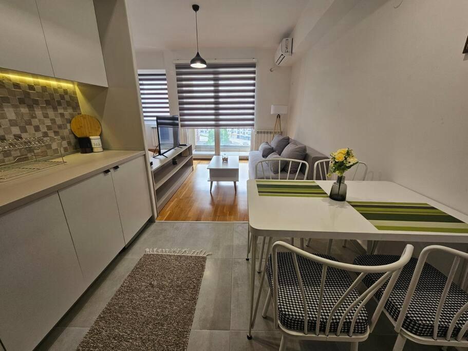 Milo Apartment Skopje Exterior foto